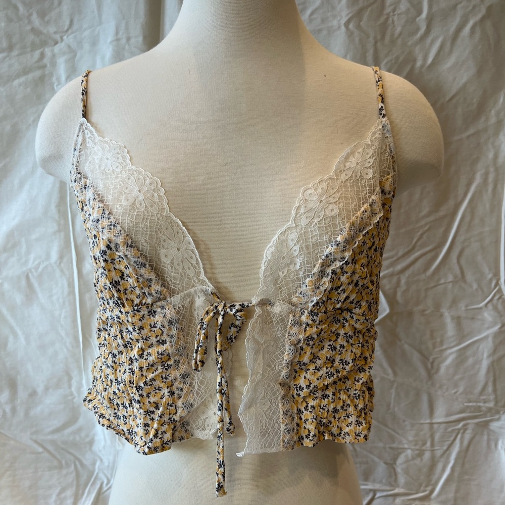 Floral cropped tank top, tie front